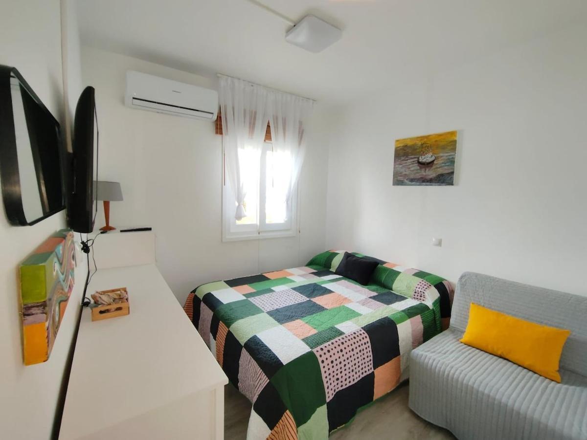 Beachfront Apartment *
